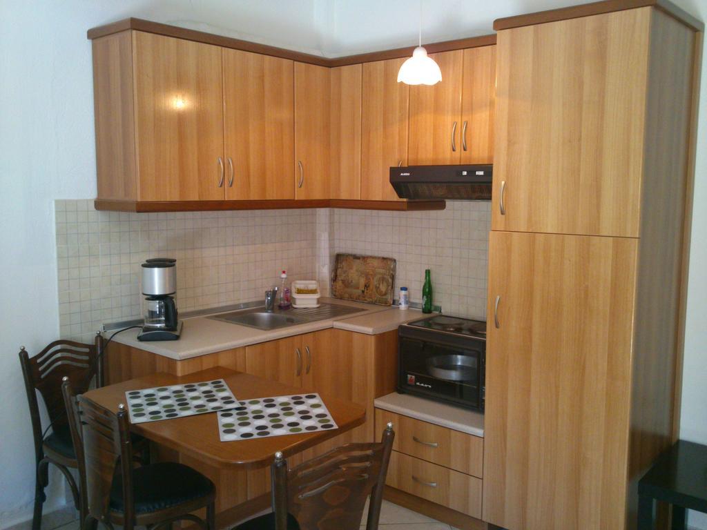 Gkoloi Studios & Apartments Kalyves Polygyrou 객실 사진